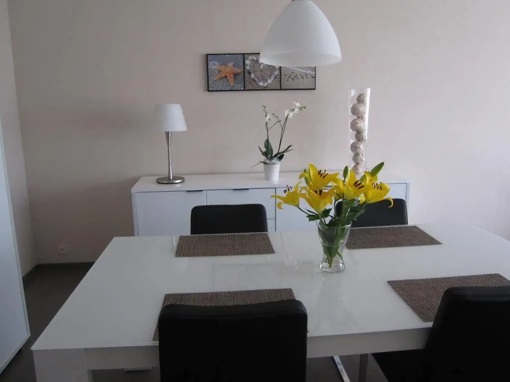 Apartments Iris Ostend