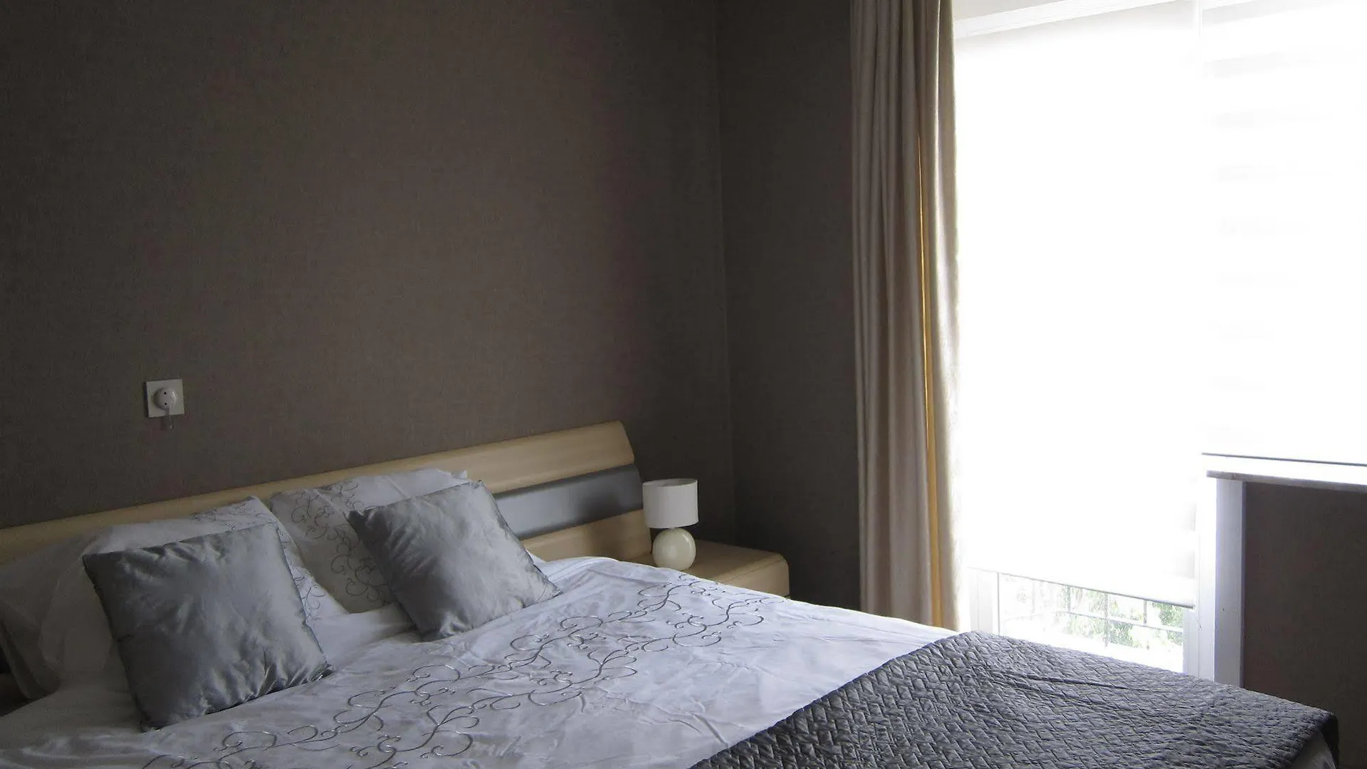 Apartments Iris Ostende